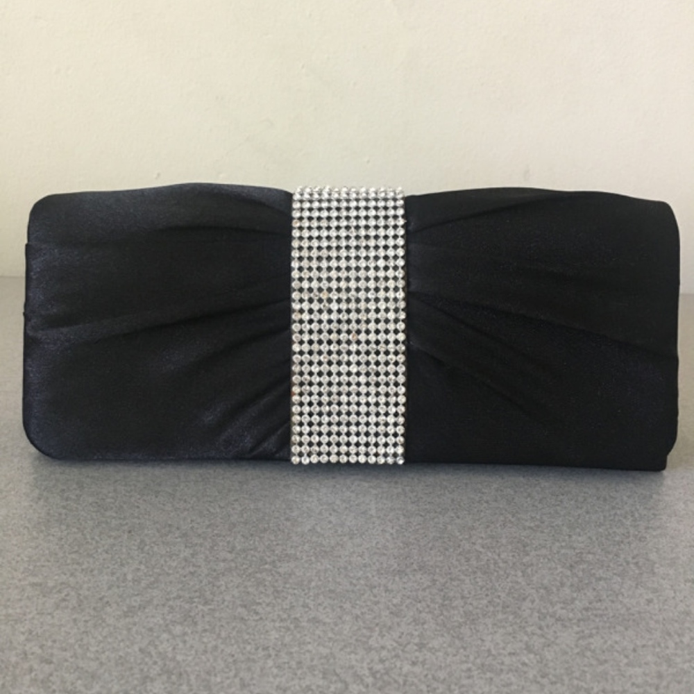 Le Chateau Black Clutch and Shoulder Bag Purse With Diamond Detail and Chain